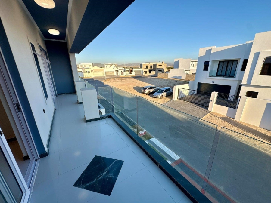 4 Bedroom Property for Sale in Sandown Western Cape